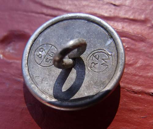 SS Totenkopf Button RZM M5/69