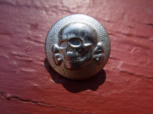 SS Totenkopf Button RZM M5/69