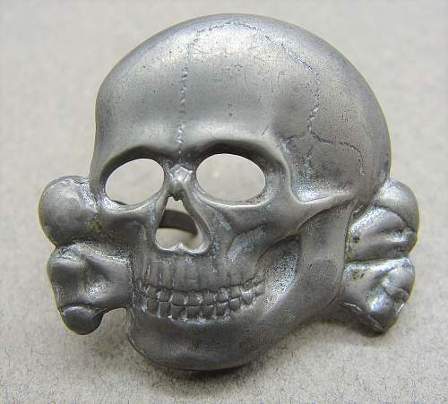 D&amp;S Marked Totenkopf Hat Insignia