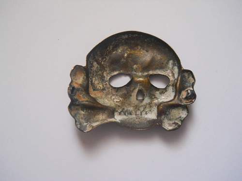 Early jawless SS Skull ?