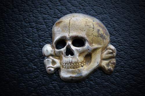 RZM M1/52 Totenkopf cap skull with a story