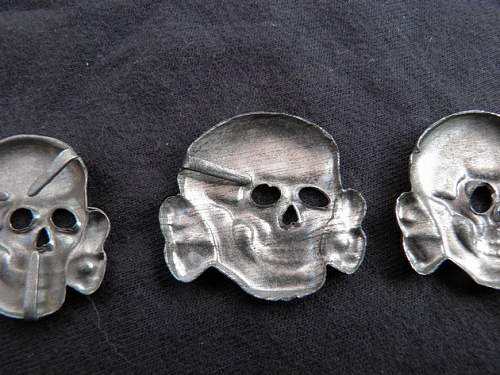 Three Assmann skulls, real or fake?