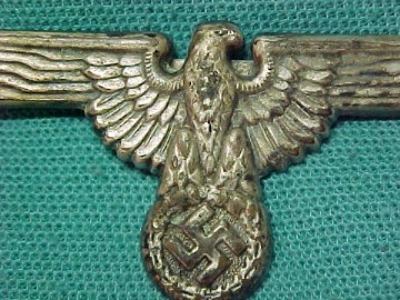 SS cap eagle: is this a good badge or bad help please?