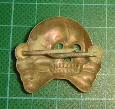 SS Totenkopf badge- Genuine?