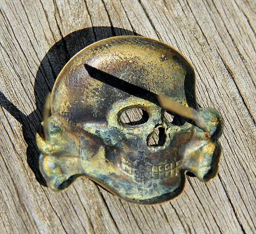 Unmarked SS skull: maker?