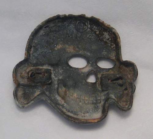 SS Totenkopf Cap Badge