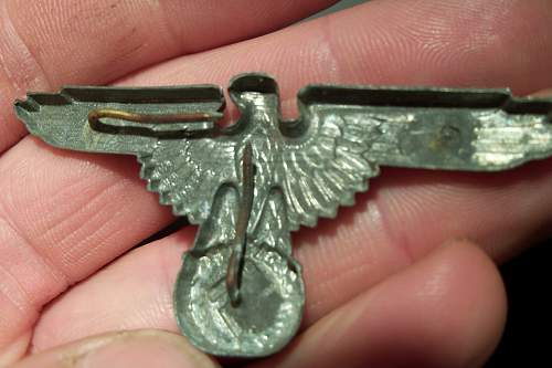 eagle cap badge marked SS 155/42?