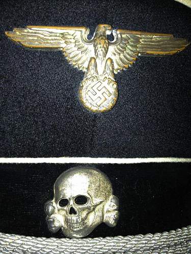 SS cap eagles and skulls