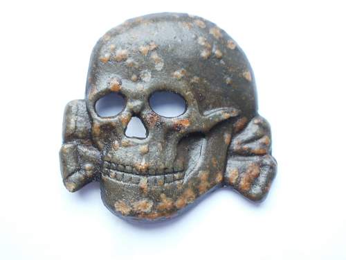 Unmarked  Halloween type SS skull