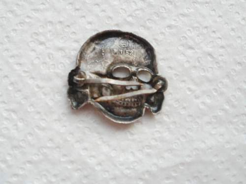 Totenkopf RZM M1/52 Real or Fake ?