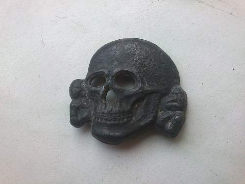 Cap skull - fake?