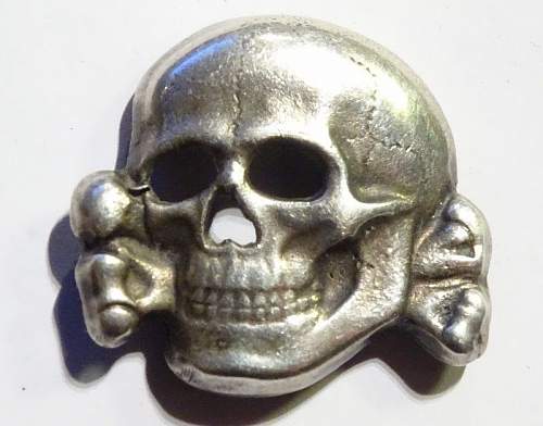 254/42 SS skull with 835 silver mark