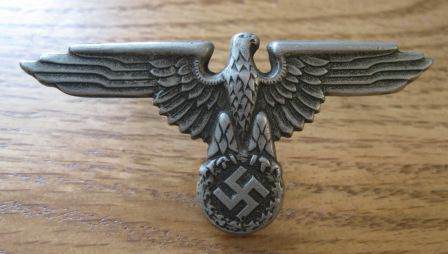 Original Allgemeine/ Waffen SS cap insignia set