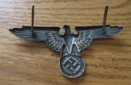 Original Allgemeine/ Waffen SS cap insignia set