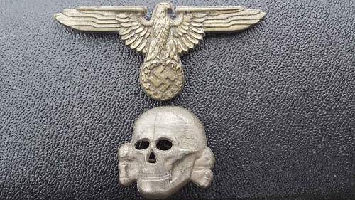 Unmarked eagle and skull ! Real or fake ?