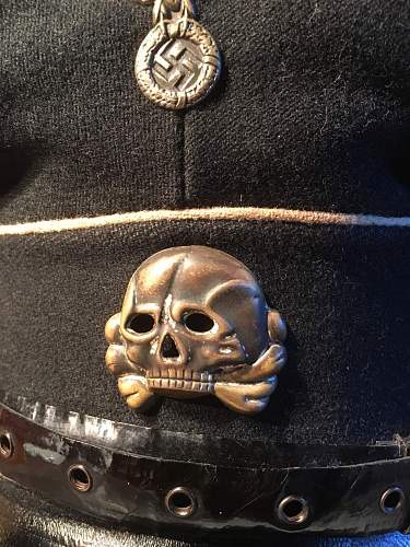 pin skull