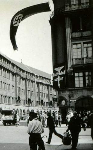 &quot;Dachau&quot; found insignia