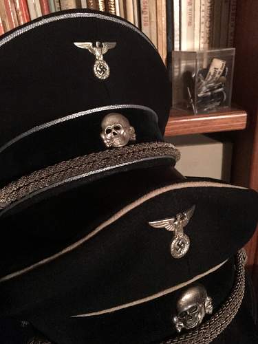 a black SS officer's cap of early make