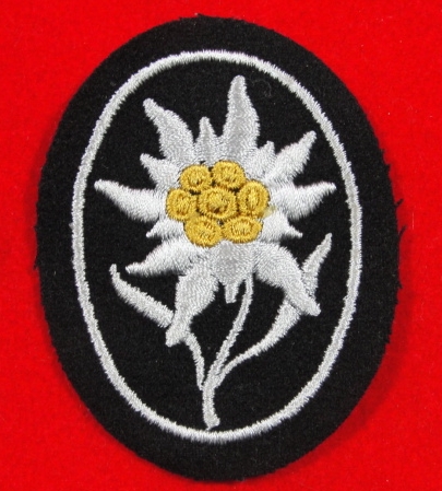 SS Gebirgsjäger edelweiss badge.
