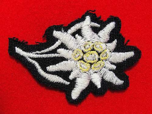 SS Gebirgsjäger edelweiss badge.