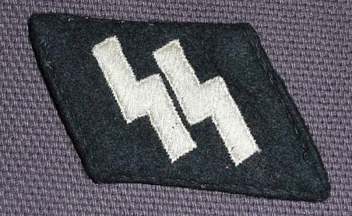 SS runic collar tab