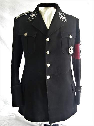 Totenkopfverbande Oberbayern Hauptstürmfuhrer's black service tunic for sale :-)