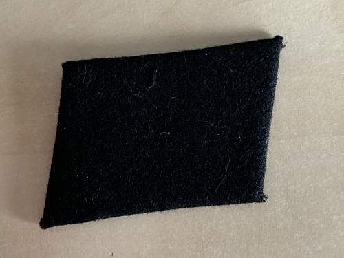 Dachau Totenkopf Collar tabs?