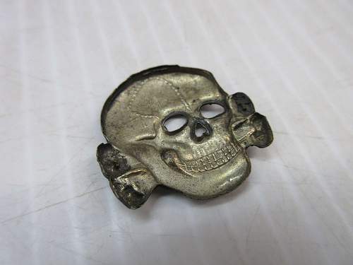 German death head badge totenkopf