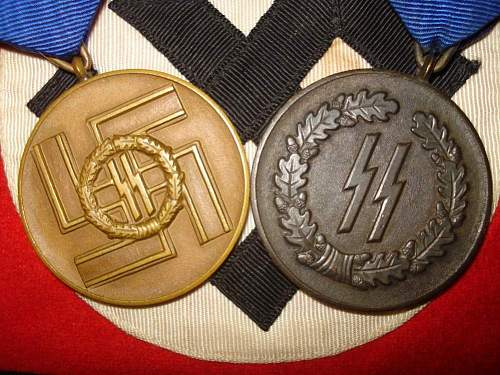 SS 4 &amp; 8 year service medals