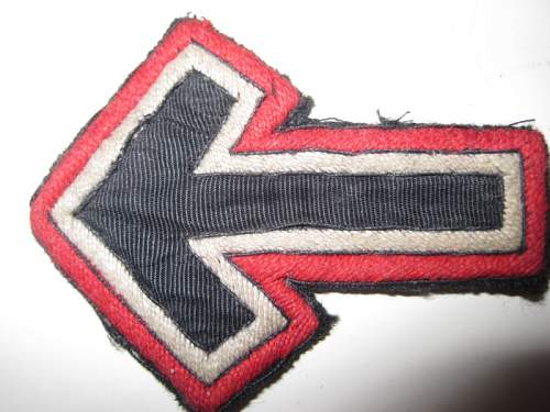 Allgemeine-SS  Reichsfuhrerschule  arrow emblem