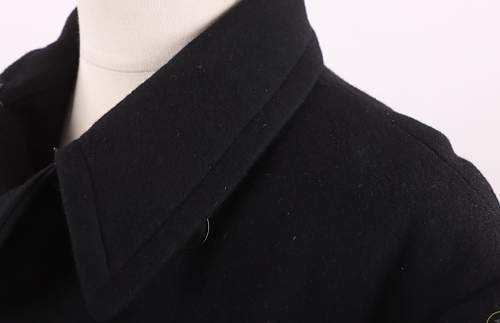 Allgemeine ss Austrian black coat original?