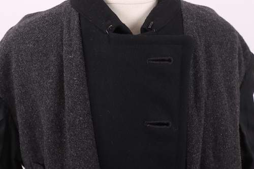 Allgemeine ss Austrian black coat original?