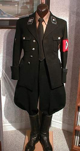 SS Allgemeine Parade Dress Lt. Colonel Comments original or ? and maybe value?