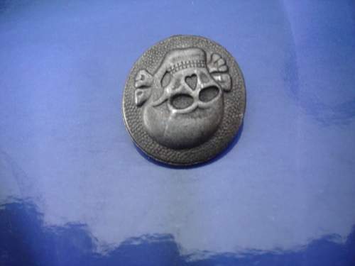 Totenkopf Button