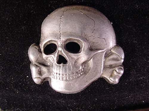 Oberbayern skull cuff title, the real deal or fake?