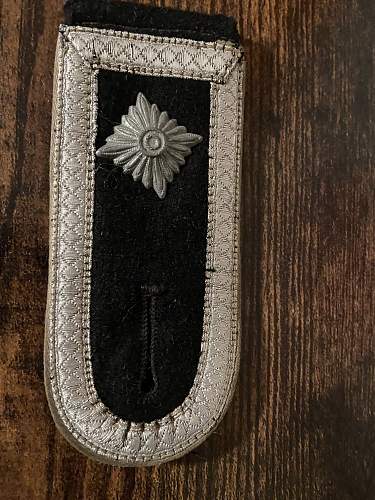 Is this an authentic SS shoulder board?