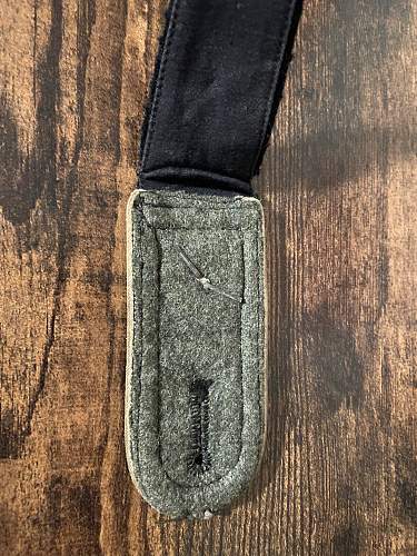 Is this an authentic SS shoulder board?