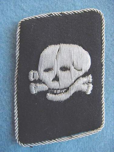 Totenkopf collar tab original?