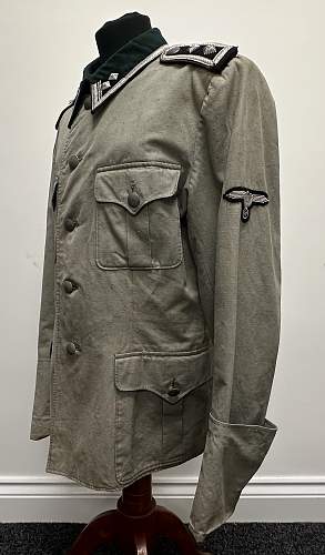 Summer weight tunic from Bergen-Belsen