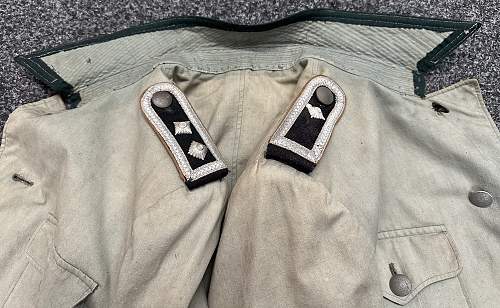 Summer weight tunic from Bergen-Belsen