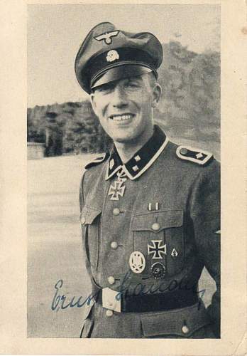 colored piping on cap, 1943...Sturbannfuehrer Bochmann