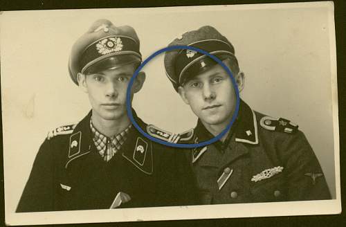 colored piping on cap, 1943...Sturbannfuehrer Bochmann