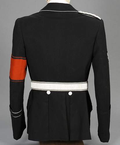 SS Kampfbinde (Armband) uniform attached