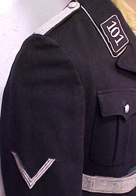 SS Kampfbinde (Armband) uniform attached