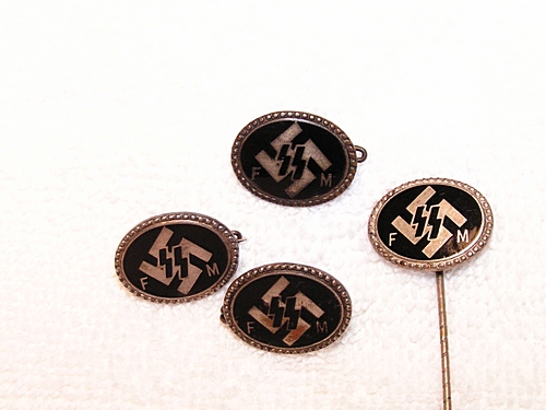SS FM Membership pin