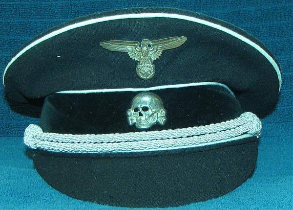 black SS field cap for officers, ca. 193X.