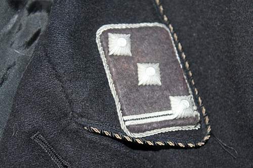 help with SS Dutch Legion Obersturmfuhrer tunic..Is it real?