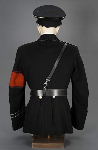 SS Uniformknöpfe.