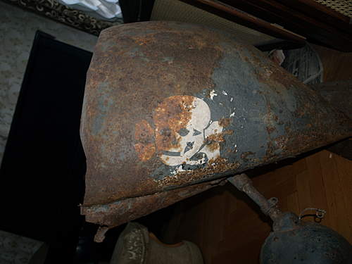 SS Totenkopf truck fender