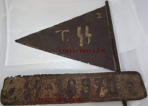 SS vehicle pennant
